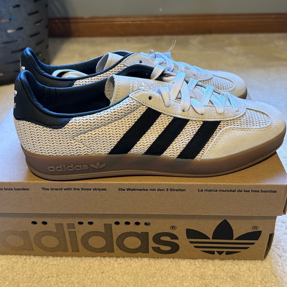 NWT Adidas Gazelle Indoor